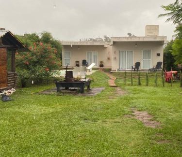 Almafuerte Apartment | Discover Lo de Lucio: Pet-Friendly Oasis with Pool