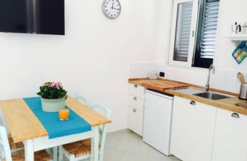 Torchiarolo Apartment | Discover Lo Muccio House: Ocean View with Pool & Breakfast