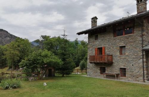 Grand Haury Apartment | Guest Rated: 9.6 at Lo Paillê de Gilda - Family Friendly Stay
