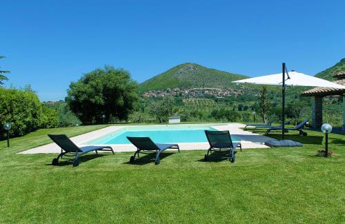 Fara in Sabina Resort | Premier LO SCRIGNO COUNTRY HOUSE with Oceanfront Pool