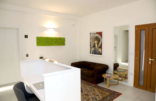Lecce Historic Center House | Discover Lo Studio di viale Lo Re: Family-Friendly Getaway