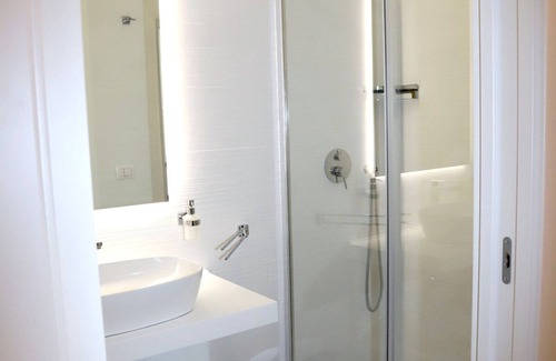 Lecce Historic Center House | Discover Lo Studio di viale Lo Re: Family-Friendly Getaway