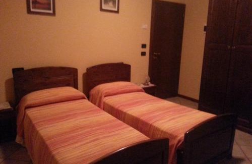 Roncobilaccio House | Family-Friendly Retreat at Lo Zodiaco with Breakfast Included
