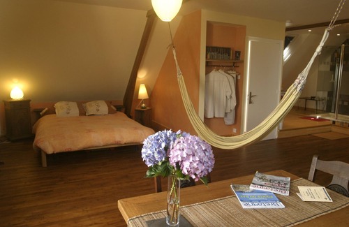 Plogastel-Saint-Germain House | Relax at Loargann Chambres d'Hotes with Spa & Restaurant