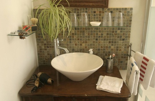 Plogastel-Saint-Germain House | Relax at Loargann Chambres d'Hotes with Spa & Restaurant