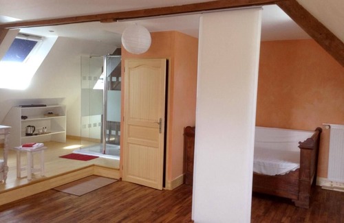 Plogastel-Saint-Germain House | Relax at Loargann Chambres d'Hotes with Spa & Restaurant