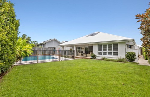Casuarina House | Indulge in Lobelia by Kingscliff - Family-Friendly Retreat