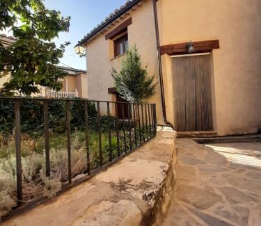 Moscardon Apartment | Pet-Friendly Retreat at Lobetania - Rated 10/10 by Guests