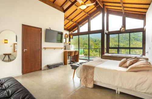 Penedo House | Idyllic Lobo Gris Retreat with Spectacular Views & Hot Tub