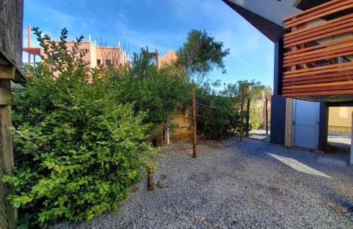 Punta del Diablo House | Discover Lobos de Mar: Oceanfront Oasis with Pet-Friendly Perks
