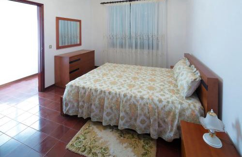 Camara de Lobos House | Budget-Friendly Stay at Lobos Rustic House II for Families