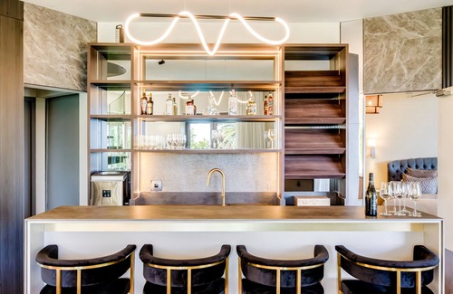 Camps Bay Villa | Lobster Villa — Luxury Seaside Family Retreat in Camps Bay