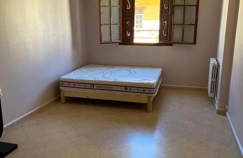 Zeralda Apartment | Family-Friendly Retreat at Loc - Your Affordable Getaway
