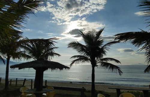 Massaguacu House | Weekend Getaway at Mourada Térrea with Ocean View & Pool