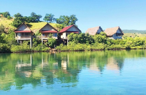 Ngada Villa | Family-Friendly Loca Lobo Lodges in Beautiful Riung