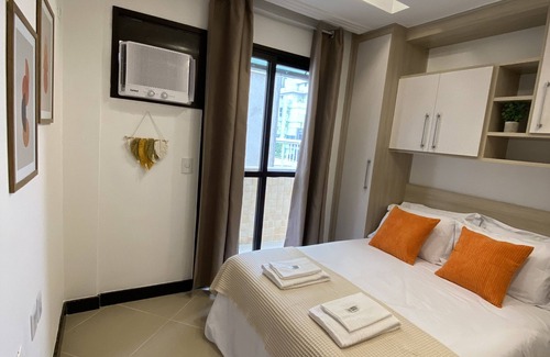 Recreio dos Bandeirantes Hotel | Comfortable Local 301 Apartment with Spa and Breakfast
