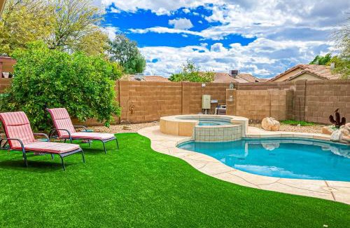 Apache Junction House | Authentic Local Experience in Apache Junction with Pool Access