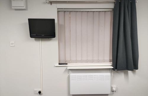 Brierley Hill Apartment | Convenient Stay Near Russells Hall Hospital