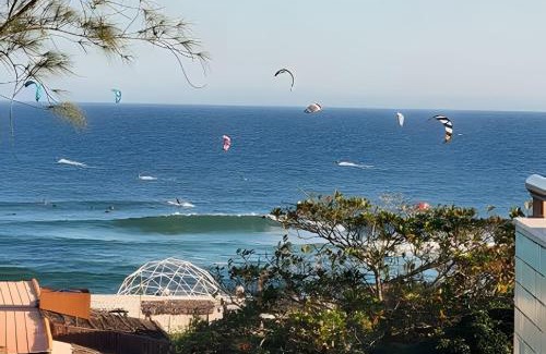 Itauna Apartment | Prime Location & Oceanfront Views at Cobertura do Point®