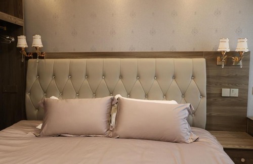 Jiang Bei Apartment | Pet-Friendly Locals Apartment Place 63 with Wheelchair Access