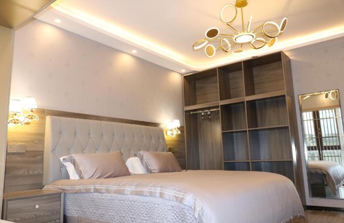 Jiang Bei Apartment | Pet-Friendly Locals Apartment Place 63 with Wheelchair Access