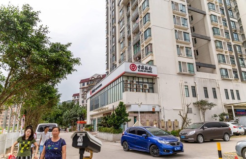 Xiangzhou District Apartment | Convenient Locals Boutique Apartment at Huafa Plaza 11