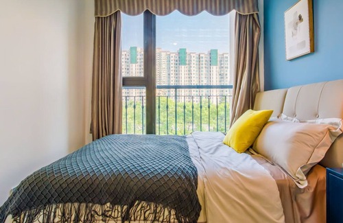 Xiangzhou District Apartment | Locals Boutique Apartment Huafa Plaza 37