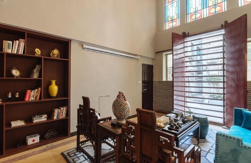 Liwan Apartment | Explore Locals Apartment Near Changshoulu Subway Station
