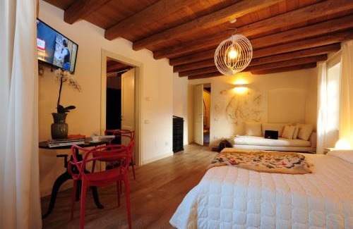 Pieve House | Enjoy Comfort at Locanda Al Castelletto - 4 Star Escape