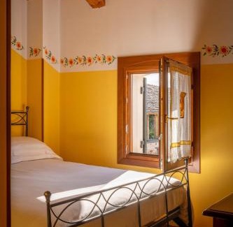 Favaro Veneto Hotel | Exceptional Stay at Locanda al Convento - Pet Friendly & Family Accommodations