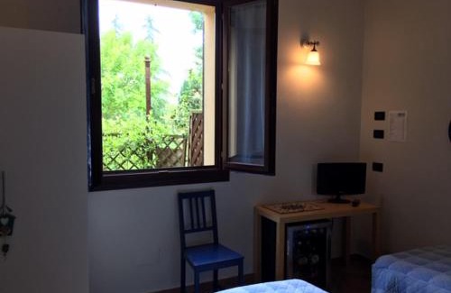 Oriolo dei Fichi Bed & Breakfast | Oceanfront Retreat at Locanda Camera con Vista