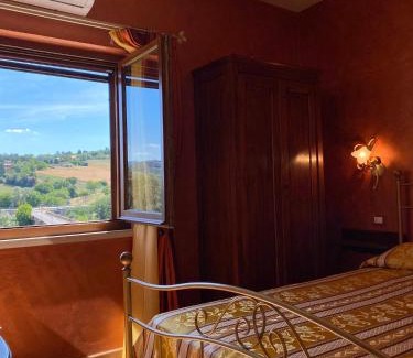 Pontecuti House | Pet-Friendly Retreat at Locanda del Borgo - Rated 9/10