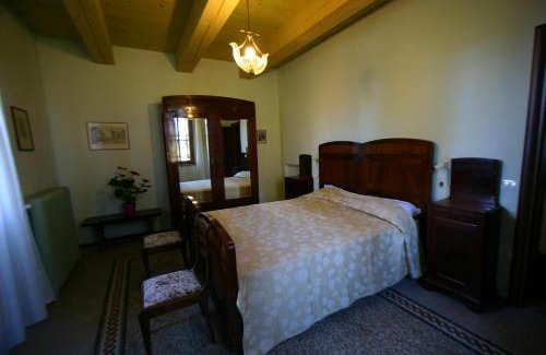 Imola Apartment | Inviting Locanda Donna Laura: Pet-Friendly & Family Ready