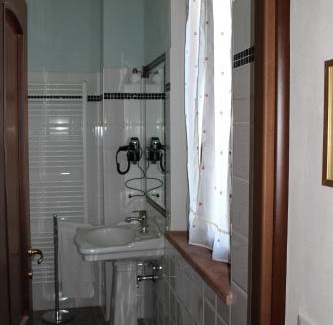 Imola Apartment | Inviting Locanda Donna Laura: Pet-Friendly & Family Ready