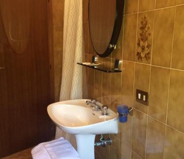 Monte San Pietro Hotel | Cozy Getaway at Locanda Irene with Breakfast & Kitchen Access