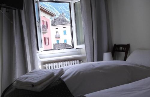 Aurigeno Hotel | Pet-Friendly Retreat at Locanda Poncini with Breakfast Included
