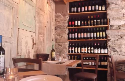 Aurigeno Hotel | Pet-Friendly Retreat at Locanda Poncini with Breakfast Included