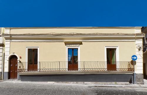 Aci Sant'Antonio Bed & Breakfast | Pet-Friendly Locanda Sant'Antonio with Top Guest Ratings