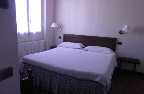 Gignese Bed & Breakfast | Welcoming Locanda Verbena: Enjoy Restaurant Access & Comfort