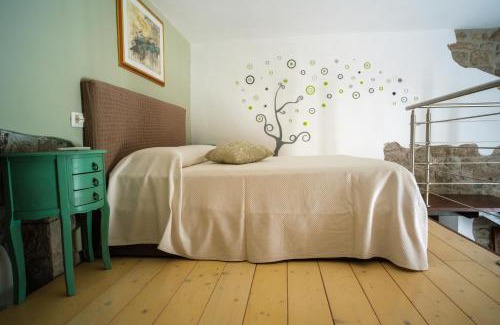 Tarquinia Bed & Breakfast | Villa Naumanni: Oceanfront Getaway with Hot Tub & Pool