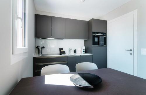 Locarno Apartment | Stylish Locarno Studios by Quokka 360 in City Center