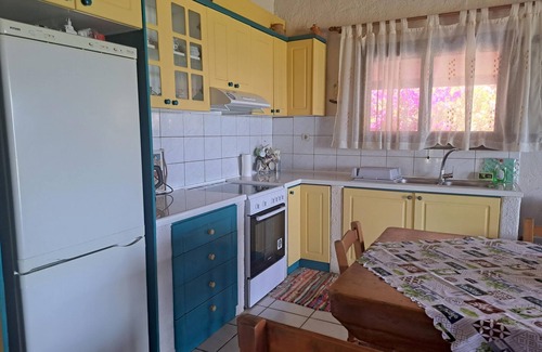 Andravida-Kyllini House | Beachfront Escape with Garden & Ocean Views, Pet Friendly