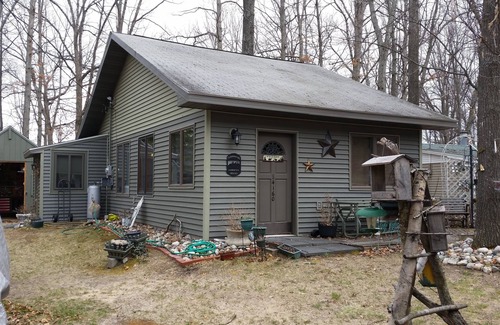 Harrison Cabin | Escape to Cranberry Lake: Family-Friendly Cabin Retreat!