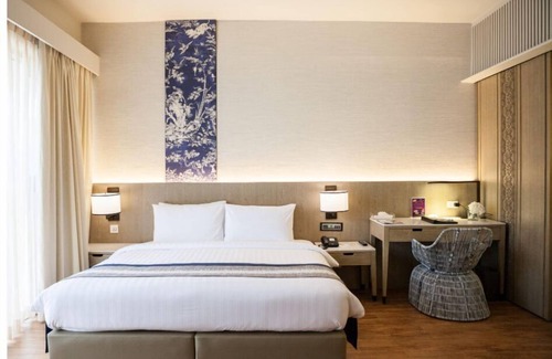 Patong Hotel | Experience Relaxation at Deluxe Room #12 in Patong Beach