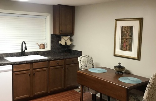 Madison House | Historic Downtown Madison Hotel with Kitchen & Perfect Score