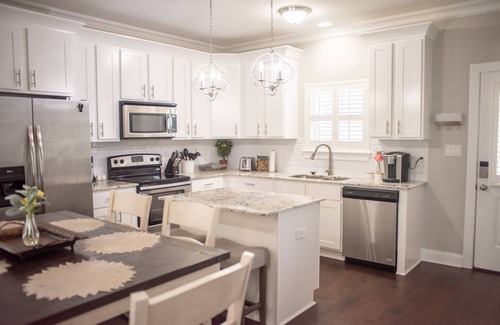 Lake Charles House | Convenient Downtown Lake Charles Hotel Near Civic Center