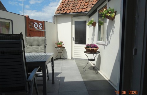 Biervliet House | Discover Biervliet: 10/10 Rated Hotel on North Sea Coast