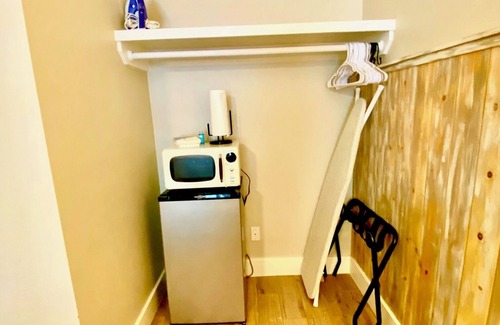 Rockport Cottage | Ideally Located Cottage 3: Walk to Marina and Festivals