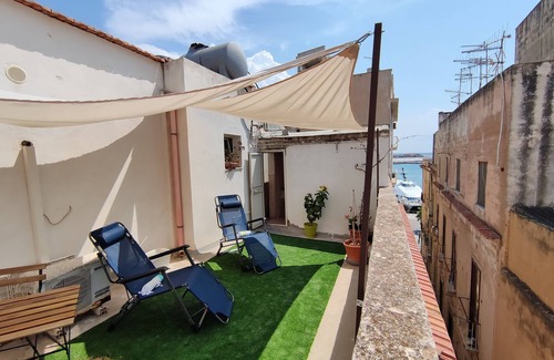 Trapani City Centre Apartment | Historic Downtown Retreat: Pet and Child Friendly Stay