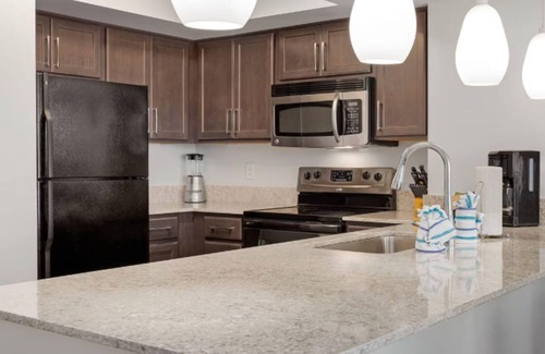 Ash Resort | Located On Cherry Grove Beach-Wyndham Towers On The Grove- 3 Bd. Dx. Oceanfront